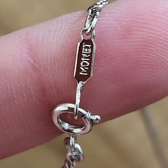 🔸️Monet Silver Plated Pineapple Charm Necklace - Picture 4 of 4